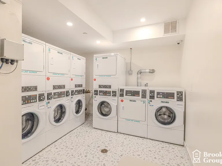 101-19 Rockaway Beach Blvd #3R — Photo 25