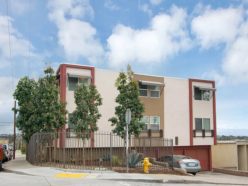 5005 Trojan Ave