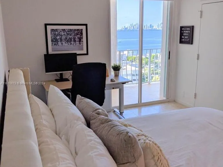 7601 E Treasure Dr #2121 — Photo 12