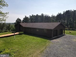 115 Sapphire Ln, Berkeley Springs, WV 25411