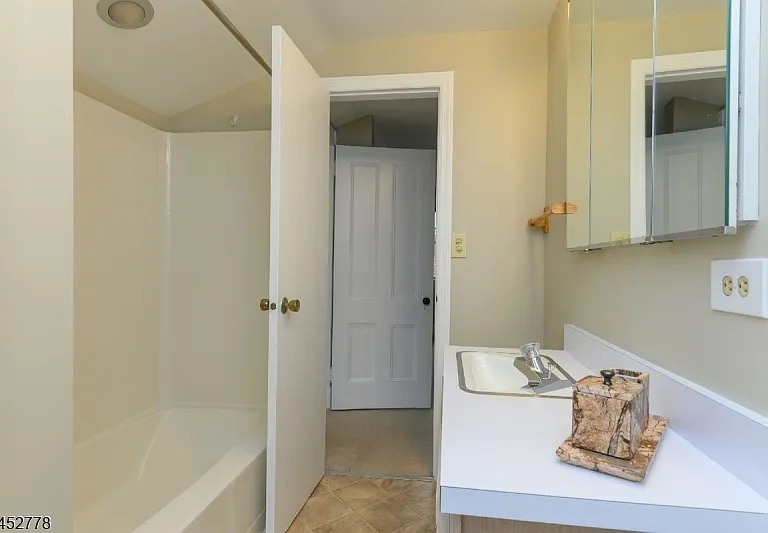 11 Montague Pl #2 — Photo 18