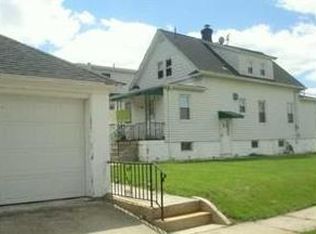 146 Lowell St, Carteret, NJ 07008