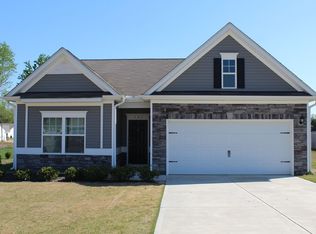 321 Settlers Pointe Dr, Pikeville, NC 27863
