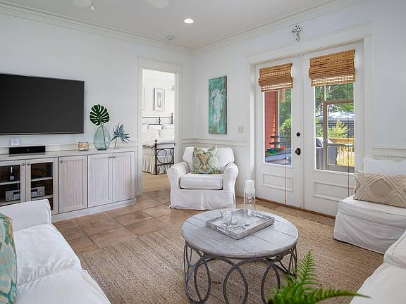 3rd image of 2444 Bungalo Ln