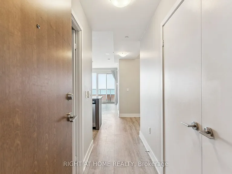 20 Shore Breeze Dr #1409 — Photo 9