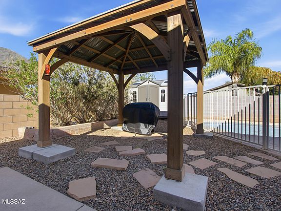5th image of 8807 E Mountain Spring Dr