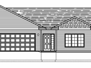 405 E Skylark Trl, Mankato, MN 56001