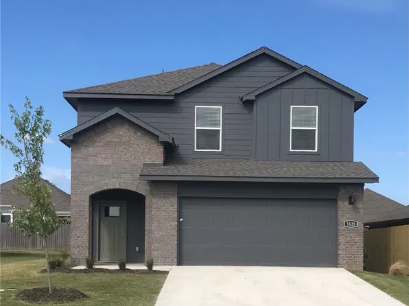 4578 W Triangle St, Fayetteville, AR 72704