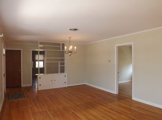49 Howard Dr, Guilford, CT 06437