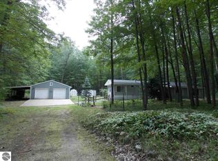 6133 W Herrick Rd, Lake, MI 48632