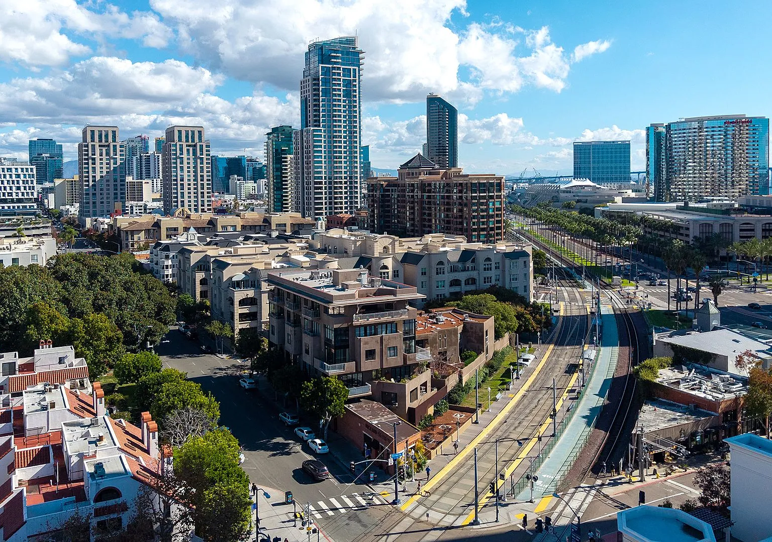 Sophisticated Urban Living in the Heart of San Diego's Marina District — Photo 1