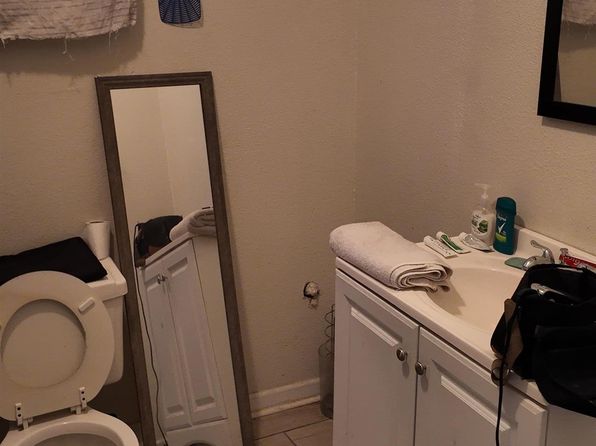 baton-rouge-louisiana-448473359 picture