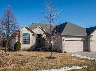 10148 Chestnut Cir N, Brooklyn Park, MN 55443
