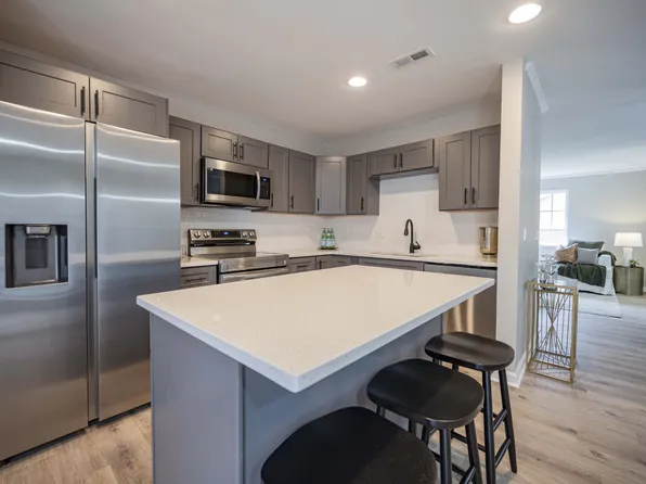 8300 Sawyer Brown Rd APT N301, Nashville, TN 37221