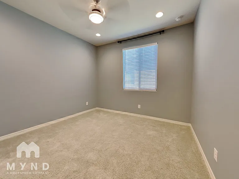 24598 W Concorda Dr — Photo 20
