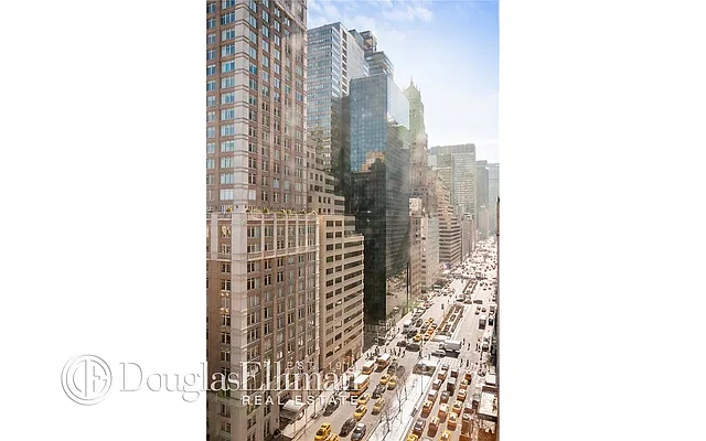 Rented by Douglas Elliman | media 33