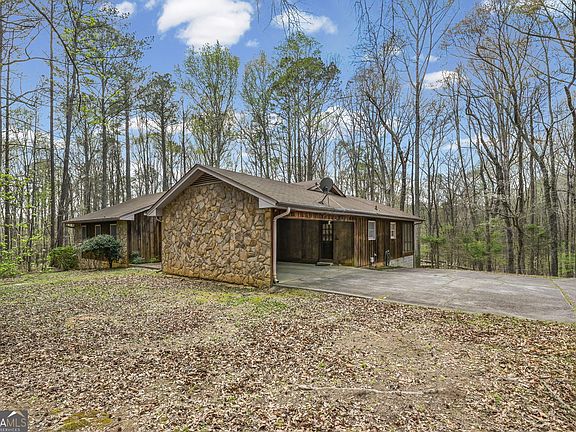 3rd image of 166 Muse Rd