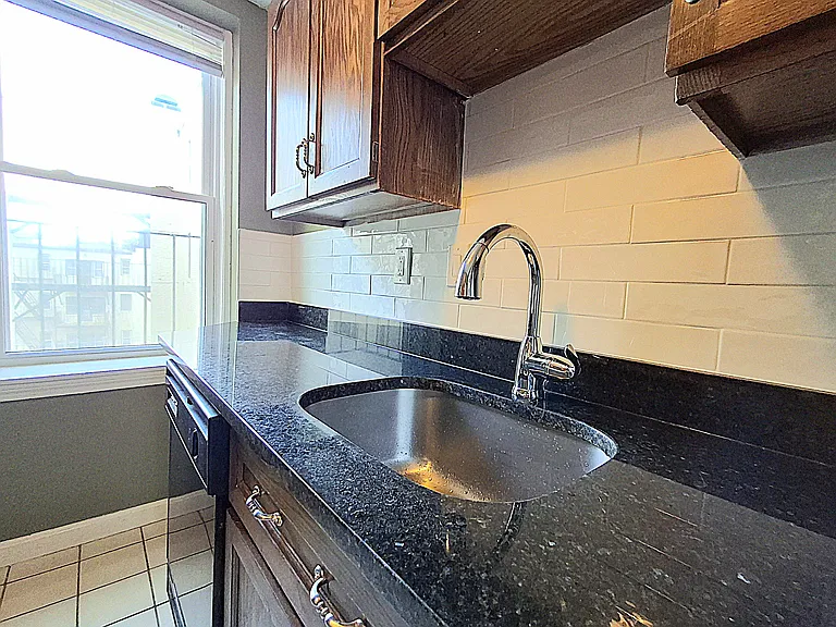 1427 Commonwealth Ave #405 — Photo 8
