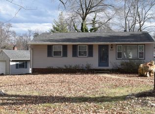 8815 Benham St, Lorton, VA 22079
