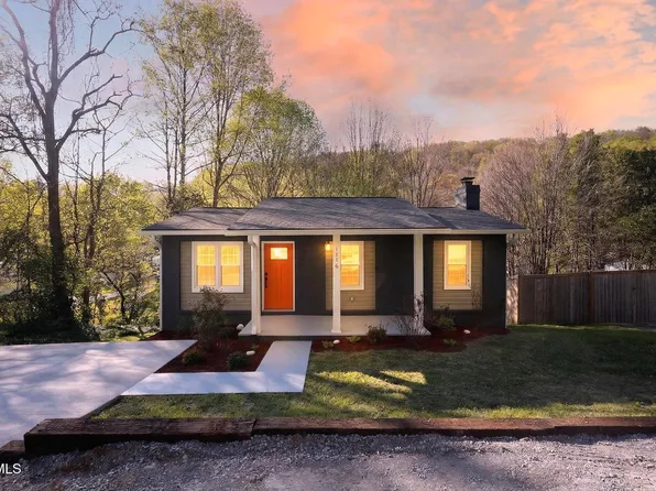 1116 Berry Rd, Elizabethton, TN 37643