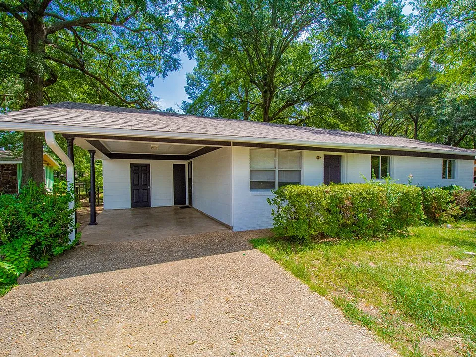 1811 Linda Ln