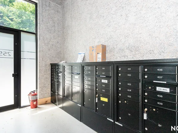 255 18th Street image 6 of 47