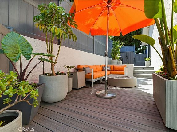 3rd image of 1456 Manhattan Beach Blvd APT D