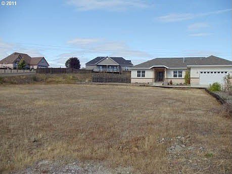 2nd image of 1945 Kapela Ct