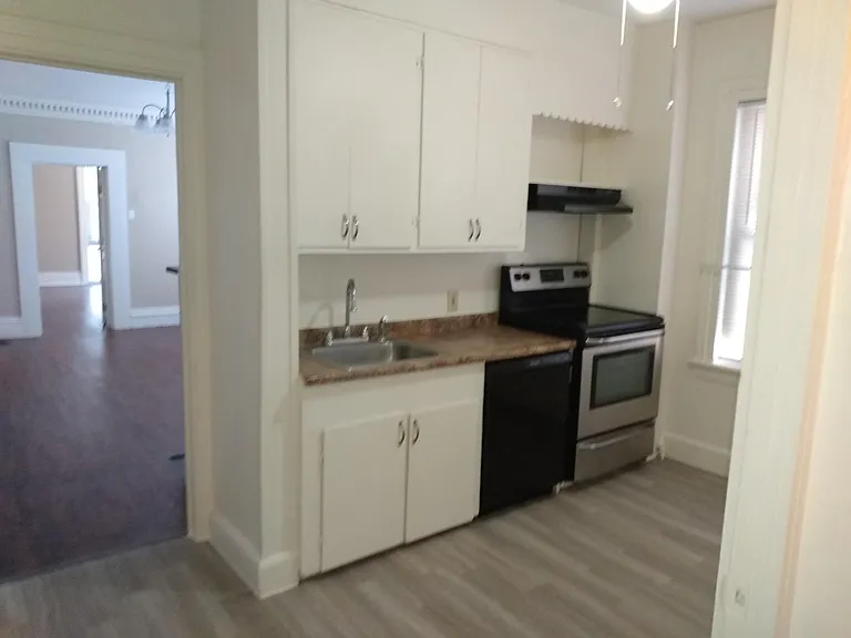 7 Broad St #1 — Photo 14