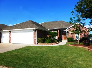 6400 Sandlewood Dr, Oklahoma City, OK 73132