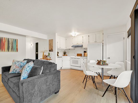 3rd image of 128A Stanford Way #128