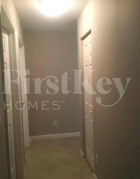 991 SW Dubois Ave — Photo 35