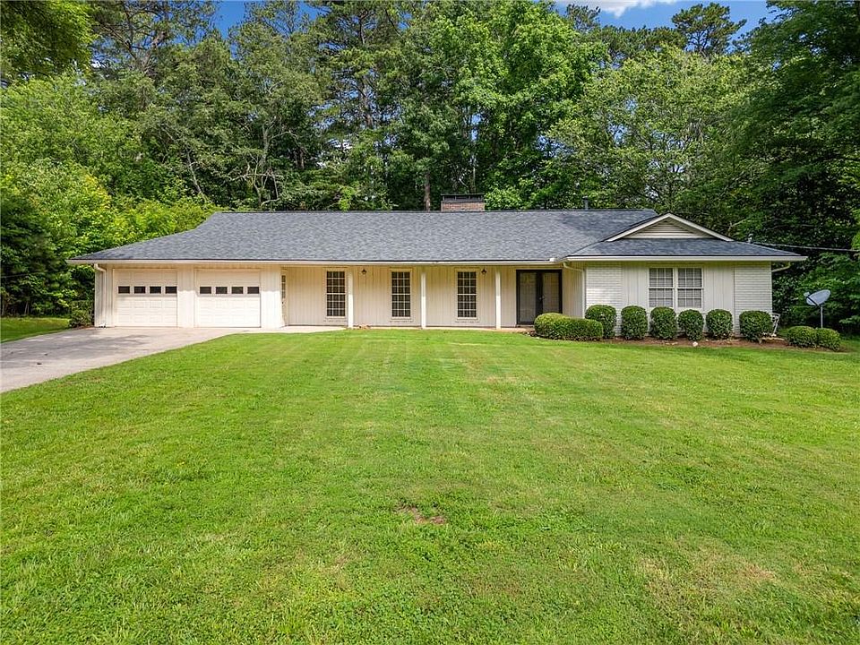 1st image of 4062 Plantation Dr