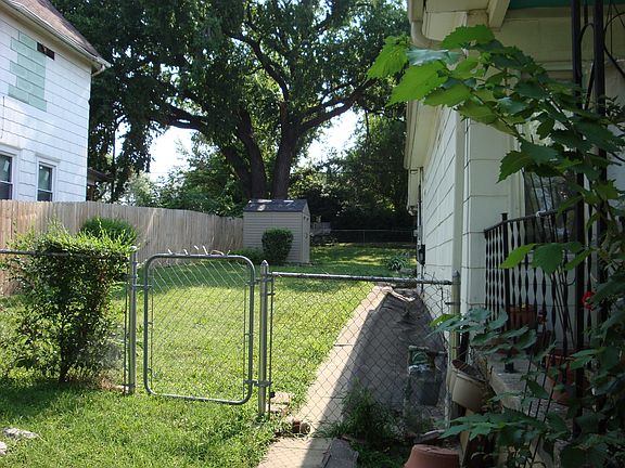 4th image of 2633 Belleview Ave