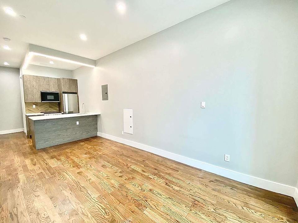 1st image of 104 Linden Blvd #4CI