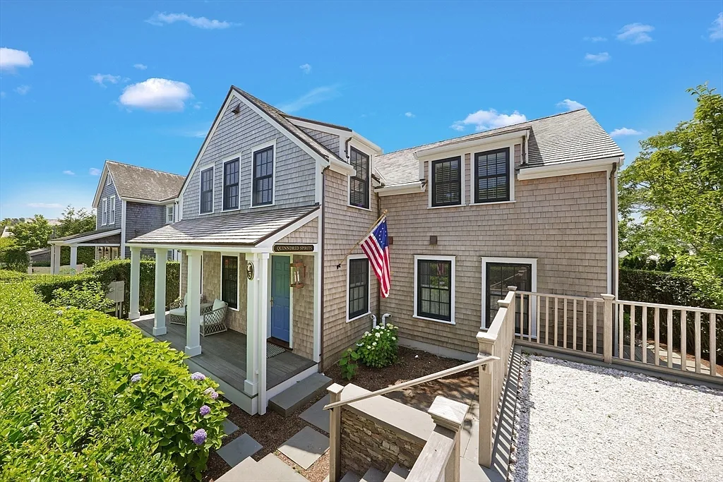 6 bed, 8.0 bath, 6000 sqft, $25,000 — Photo 4