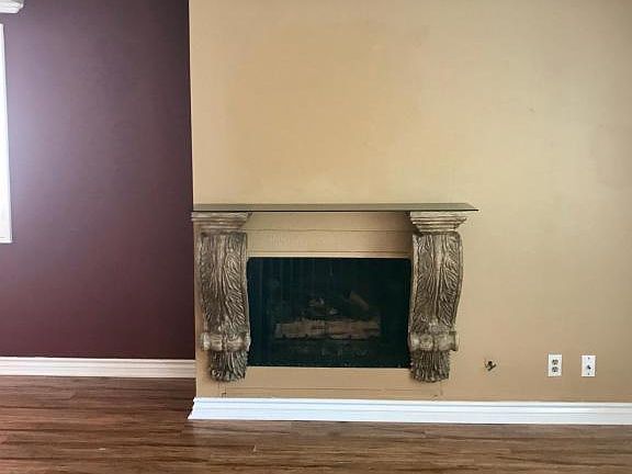 3rd image of 225 Green Lea Pl