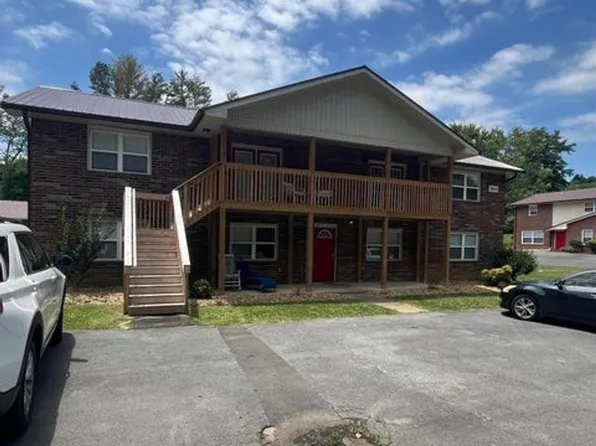 1804 Parkwood Lane