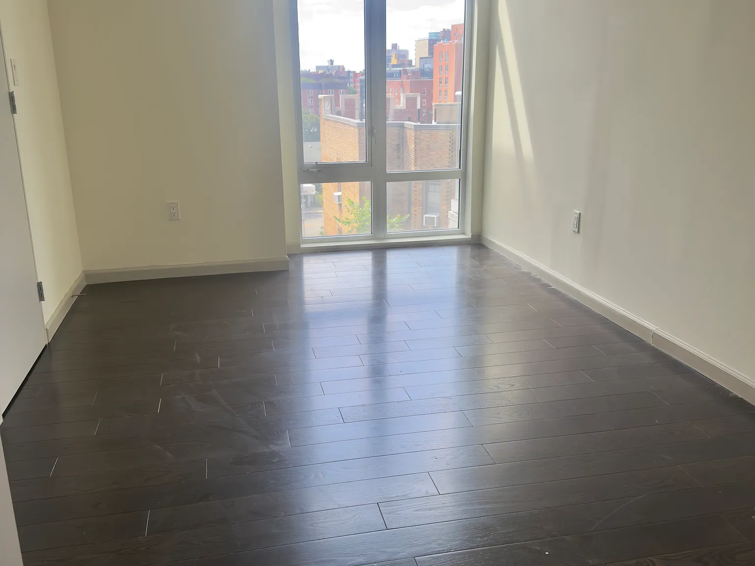 1 bed, 600 sqft, $2,500 — Photo 2