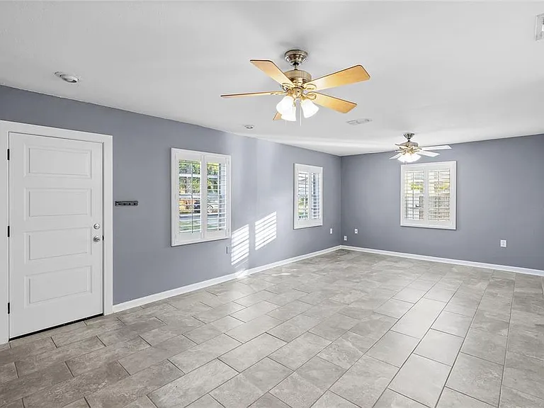 3611 W Anderson Ave — Photo 4