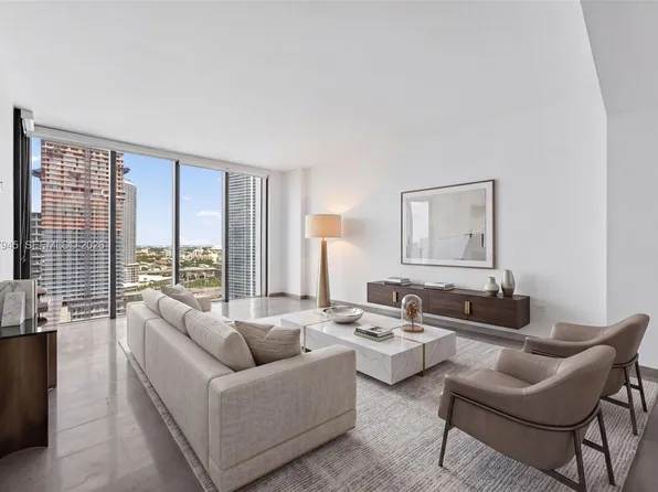 68 SE 6th St #2110, Miami, FL 33130
