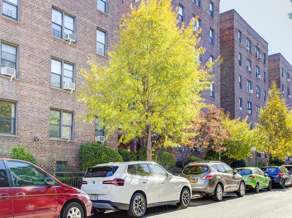 37-27 86th Street image 1 of 31