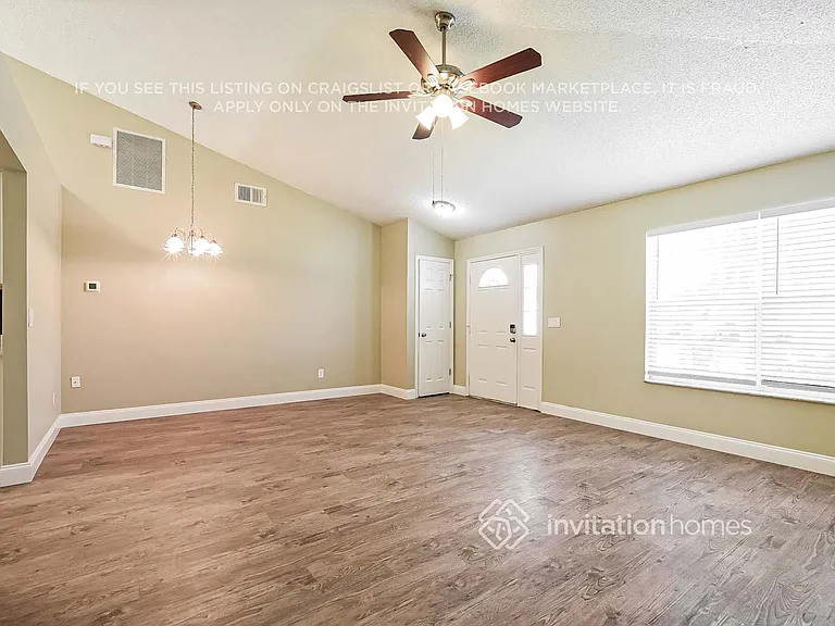 9472 Brackin St — Photo 7