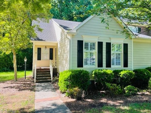 19 Park Village Ln Unit A