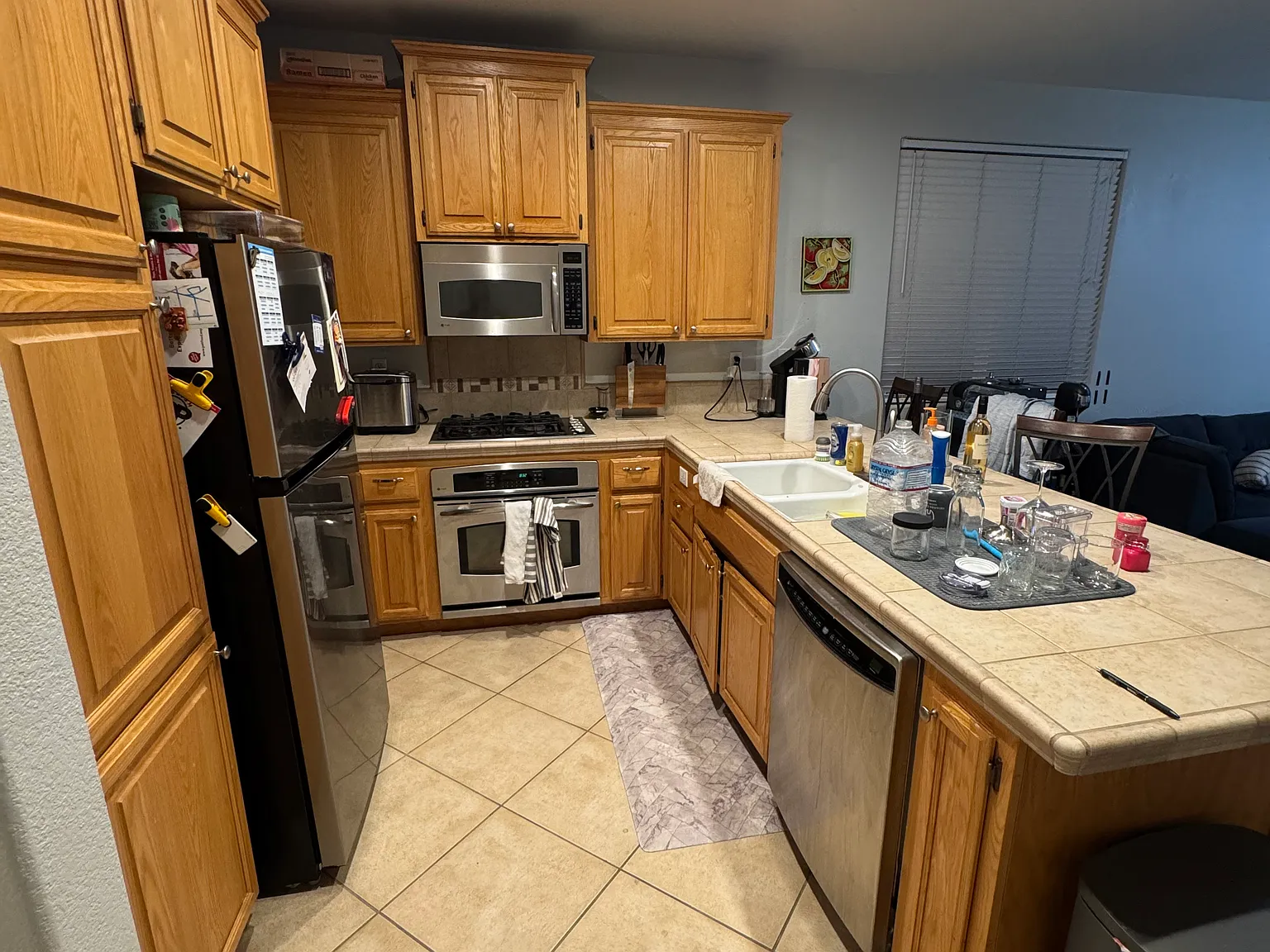 3 bed, 2.5 bath, 1360 sqft, $1,000 — Photo 4