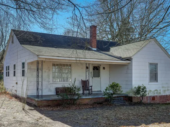805 E Haggard Ave, Elon, NC 27244
