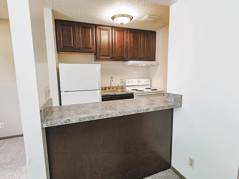 1327 D St #6 — Photo 3