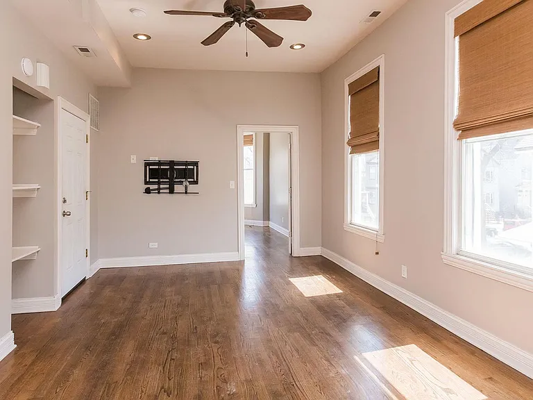 1664 N Richmond St #2 — Photo 6