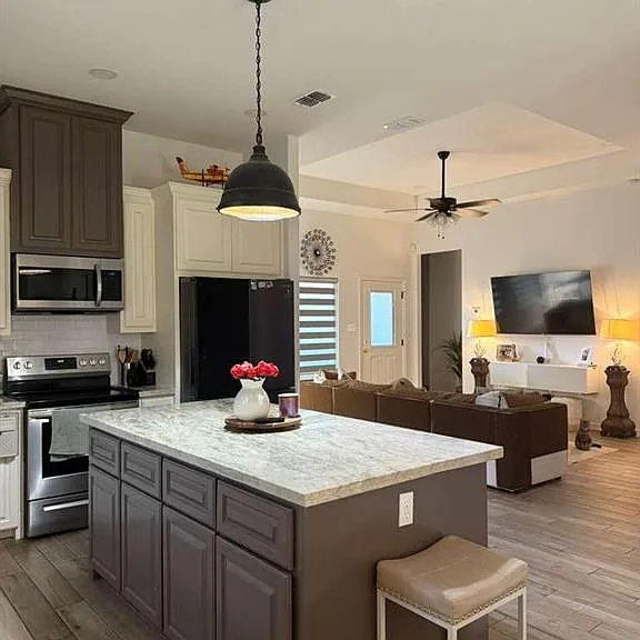 303 Paxton Dr — Photo 22