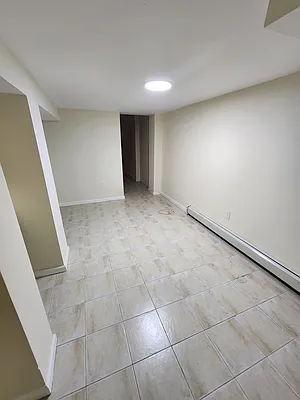 Rented by Mallory Management Corp | media 7